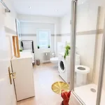 Direkt Am Bahnhof Mit Dachterasse Apartamento