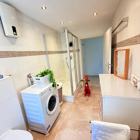 Apartamento Direkt Am Bahnhof Mit Dachterasse *