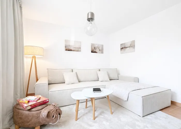 Direkt Am Bahnhof Mit Dachterasse Appartement *